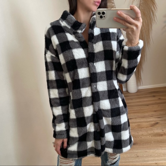 MRSALLIEXO— SOLD OUT - Picture 7 of 11